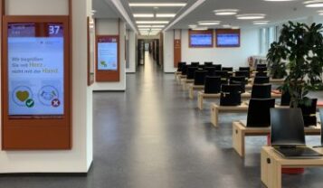 Digital Signage and Automated Visitor Navigation for Munich Government Service Center